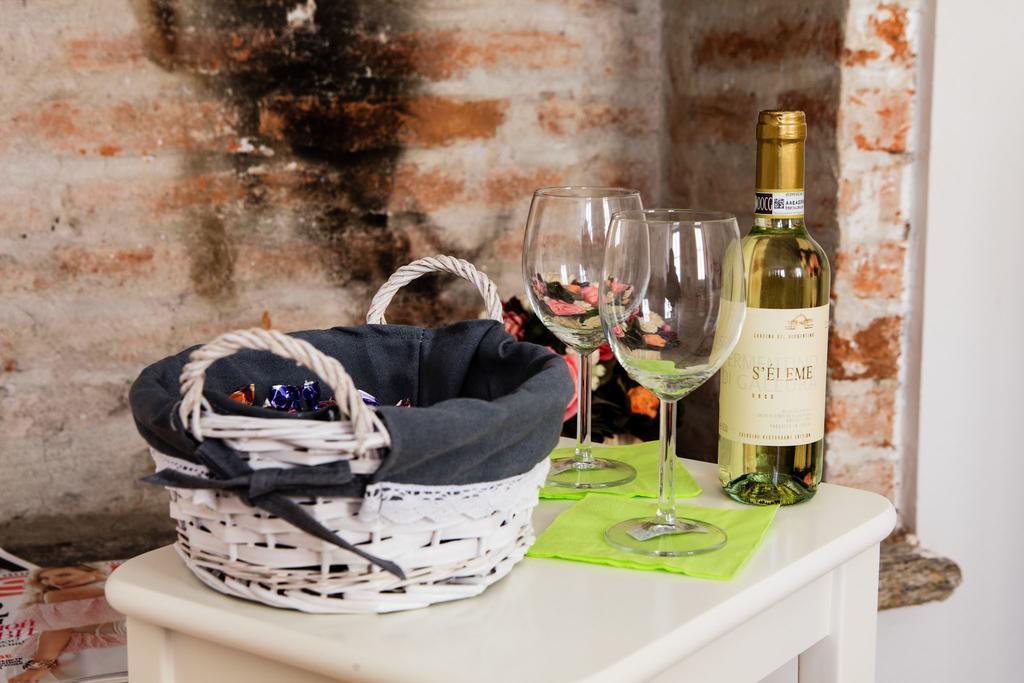 Le Due Corti Milano Bed & Breakfast Oda fotoğraf
